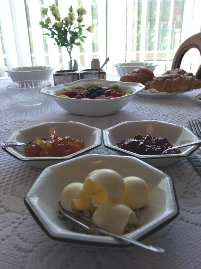 Erw-Lon Farm Bed & Breakfast Pontfaen Екстериор снимка